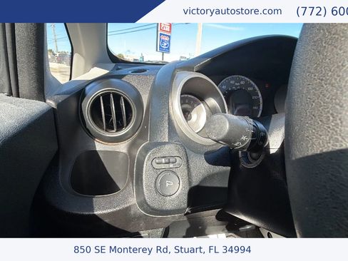 Used 2011 Honda Fit Sport image 21