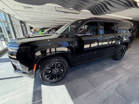New 2026 Jeep Grand Wagoneer L Summit image 22