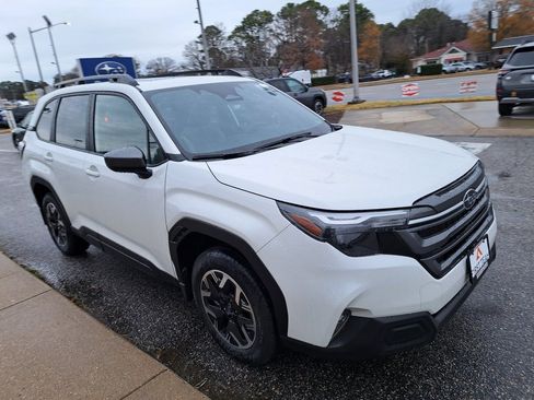New 2025 Subaru Forester Premium image 8