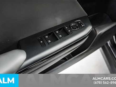 Used 2025 Kia K4 FWD image 45