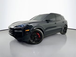 Certified 2025 Porsche Cayenne Turbo video 1