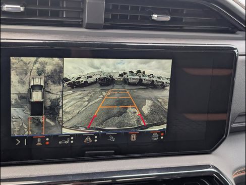 New 2026 GMC Sierra 2500 AT4 w/ AT4 Premium Plus Package AWD/4WD image 7