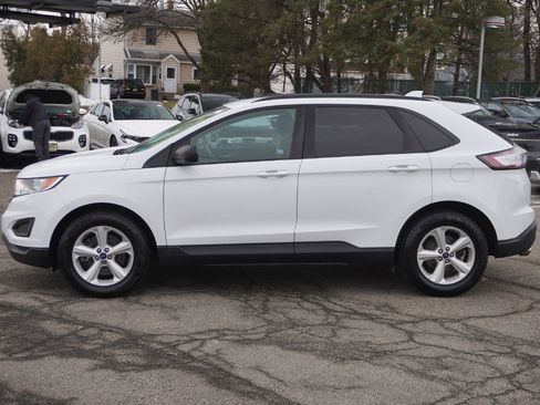 Used 2018 Ford Edge SE image 14
