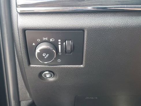 Used 2021 Jeep Grand Cherokee Overland AWD/4WD image 23