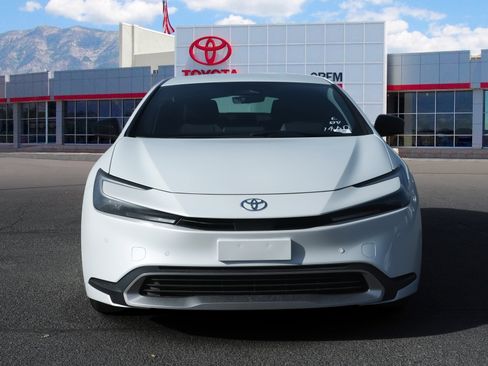 New 2026 Toyota Prius Plug-In Hybrid image 2