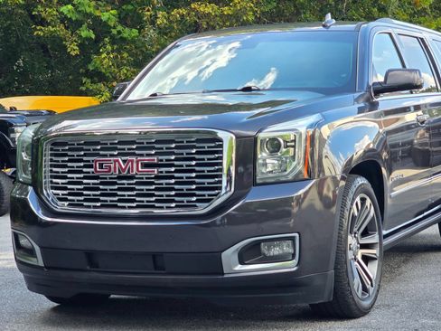 Used 2018 GMC Yukon XL Denali w/ Denali Ultimate Package RWD image 2