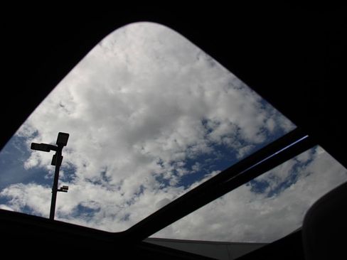 Certified 2024 Chevrolet Traverse RS image 12