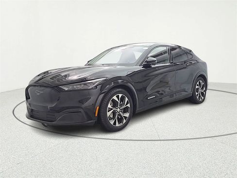 Used 2021 Ford Mustang Mach-E Premium image 3