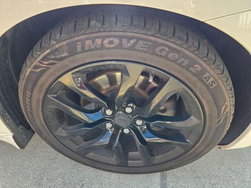 Used 2016 Nissan 370Z Coupe image 27