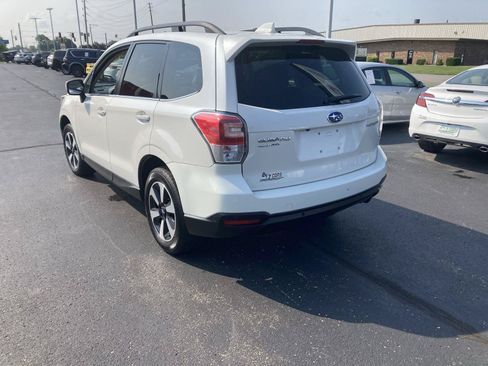 Used 2018 Subaru Forester 2.5i Limited AWD/4WD image 5