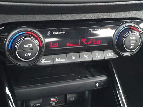 Used 2024 Kia Forte GT-Line w/ GT-Line Premium Package image 23