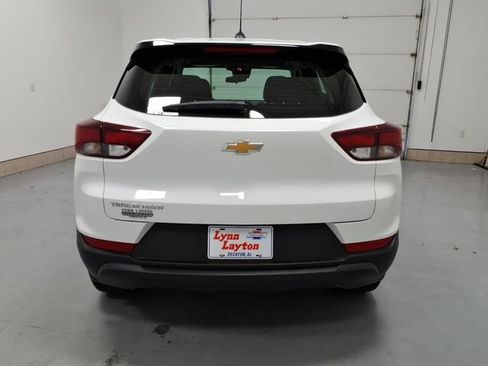 Used 2026 Chevrolet TrailBlazer LS FWD image 4