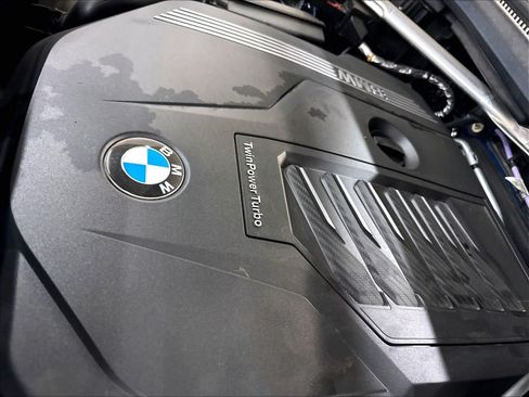 Used 2023 BMW X5 xDrive40i w/ M Sport Package AWD/4WD image 34