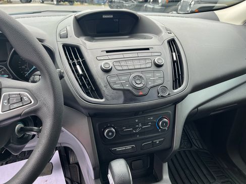 Used 2017 Ford Escape S image 11