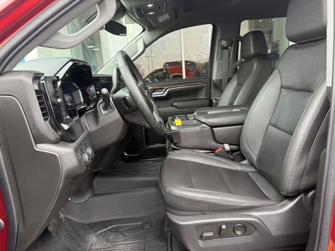 Used 2023 Chevrolet Silverado 1500 LT w/ Leather Package image 17