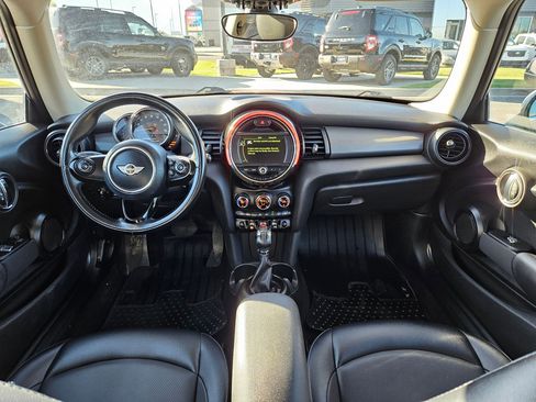 Used 2017 MINI Cooper 2-Door Hardtop FWD image 39