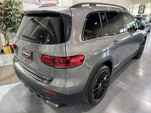 Used 2021 Mercedes-Benz GLB 250 4MATIC image 27