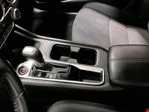 Used 2022 Nissan Sentra SV image 18