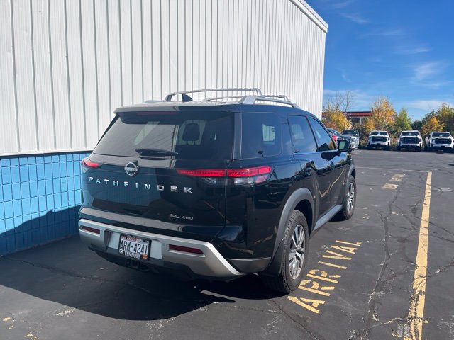 Used 2023 Nissan Pathfinder SL AWD/4WD image 5