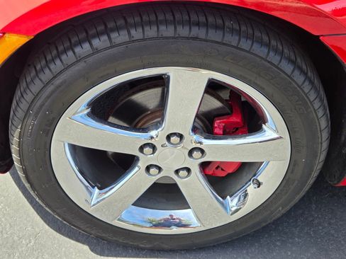Used 2009 Pontiac Solstice GXP w/ Premium Package RWD image 9