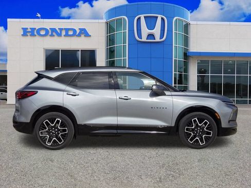 Used 2024 Chevrolet Blazer RS w/ LPO, Floor Liner Package AWD/4WD image 2