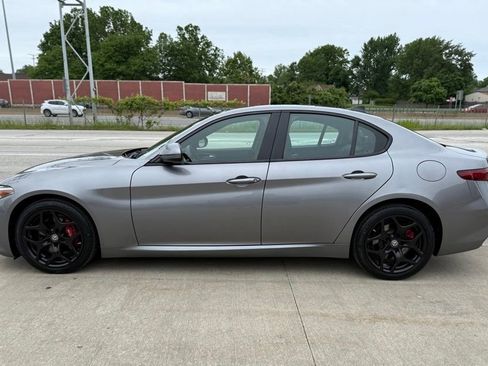 Used 2020 Alfa Romeo Giulia AWD w/ Quick Order Package 22J Sport image 11