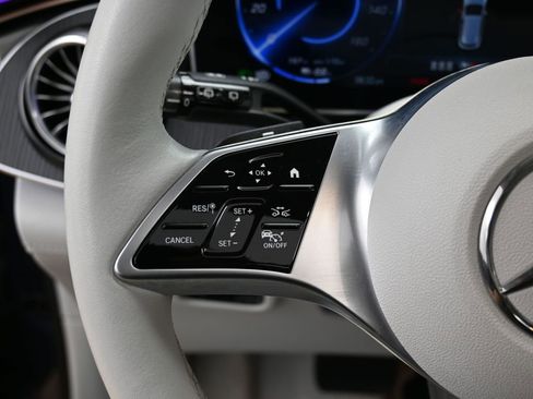 Used 2023 Mercedes-Benz EQE 350+ 4MATIC SUV w/ Exclusive Trim Package image 22