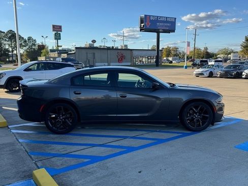 Used 2023 Dodge Charger SXT w/ Blacktop Package image 4