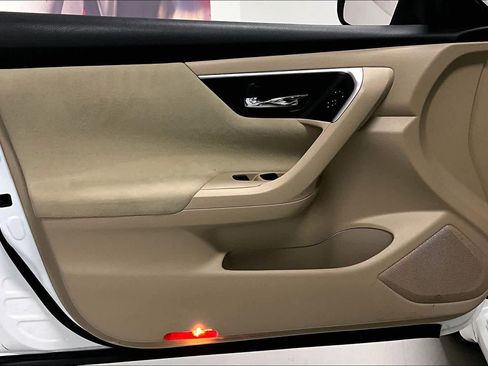 Used 2015 Nissan Altima 2.5 S w/ Power Driver Seat Package image 25