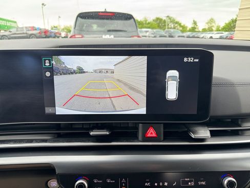 Certified 2026 Kia Carnival FWD image 18