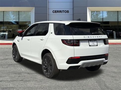 New 2025 Land Rover Discovery Sport S image 8