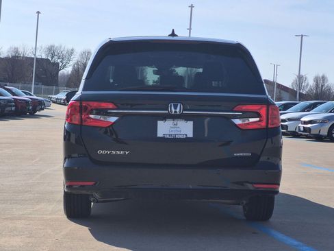 Certified 2024 Honda Odyssey Touring image 7
