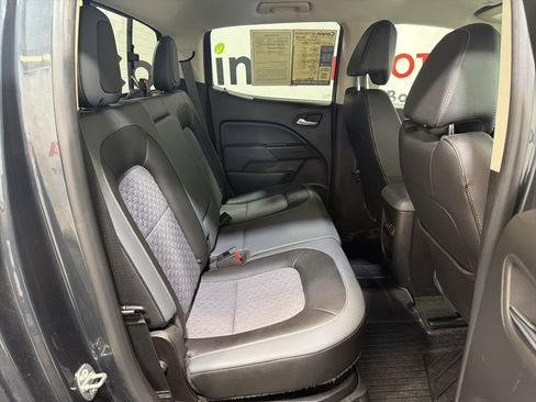 Used 2018 Chevrolet Colorado Z71 AWD/4WD image 15