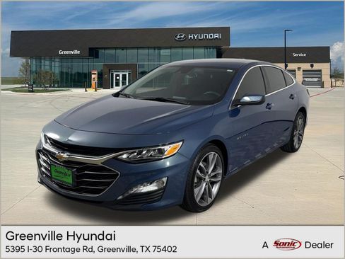 Used 2024 Chevrolet Malibu LT FWD image 1