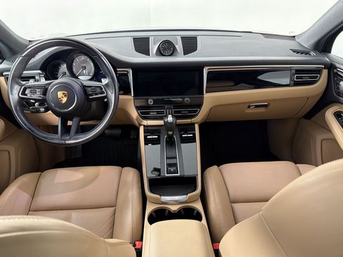 Certified 2023 Porsche Macan AWD/4WD image 15
