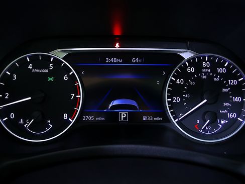 Used 2024 Nissan Sentra SR w/ SR Premium Package image 24