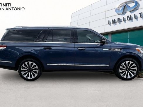 Used 2023 Lincoln Navigator L Reserve AWD/4WD image 47