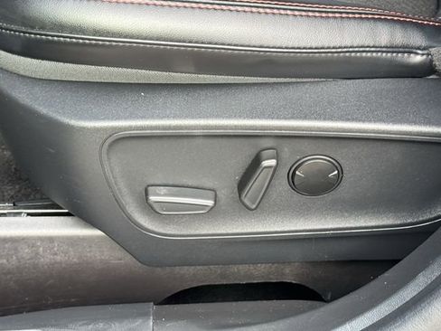 Used 2025 Ford Escape ST-Line image 27