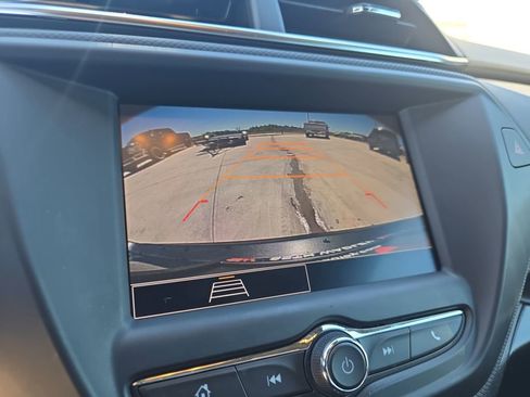Used 2021 Chevrolet TrailBlazer RS w/ Driver Confidence Package FWD image 23