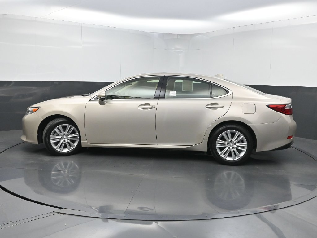 Used 2015 Lexus ES 350 w/ Premium Package FWD image 40