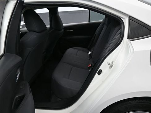 Used 2021 Toyota Corolla LE FWD image 25