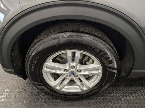 Certified 2020 Ford Explorer XLT w/ Equipment Group 202A AWD/4WD image 7
