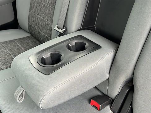 Used 2016 RAM 1500 Big Horn image 28