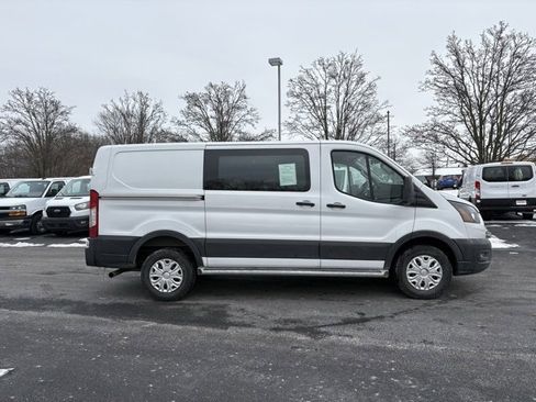 Used 2024 Ford Transit 250 Low Roof w/ Exterior Upgrade Package image 9