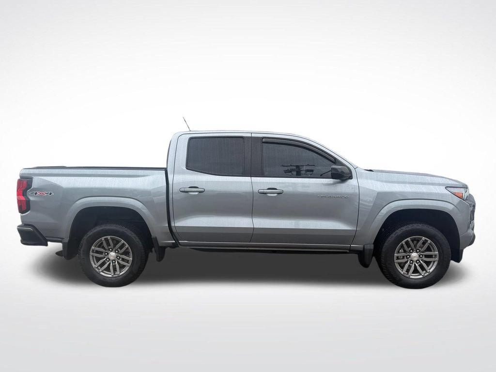 Used 2023 Chevrolet Colorado LT w/ LT Convenience Package II AWD/4WD image 6