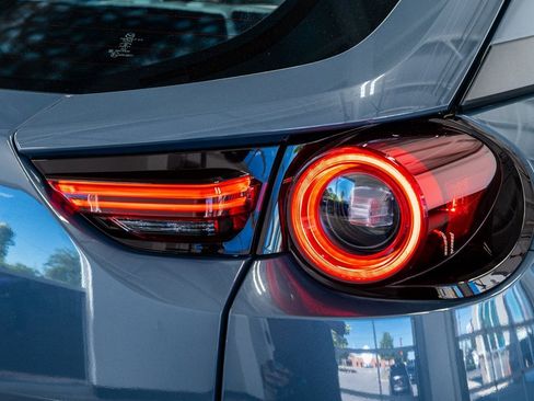 Used 2022 MAZDA MX-30 Electric w/ Premium Package image 27