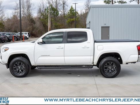 Used 2021 Toyota Tacoma SR5 image 3
