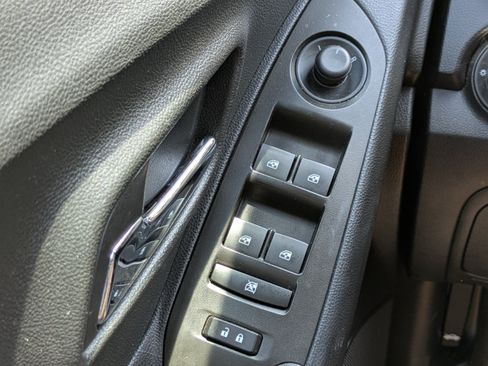 Used 2016 Chevrolet Trax LS FWD image 17
