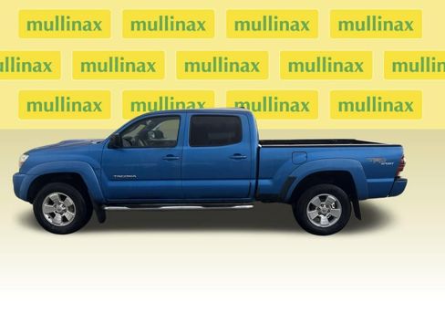 Used 2009 Toyota Tacoma PreRunner RWD image 3