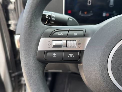 Used 2025 Hyundai Tucson SE FWD image 20
